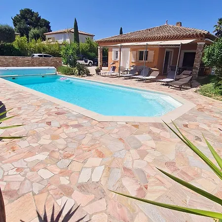 Superbe T5 Climatisee Avec Piscine Privative Et Garage A Six-Fours-les-Plages